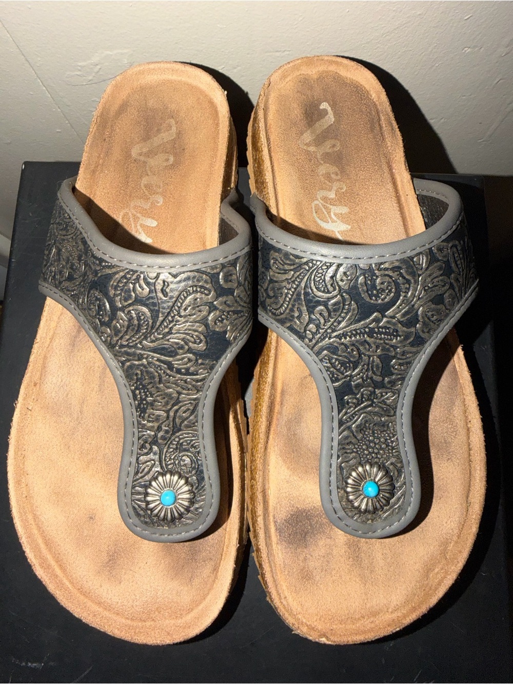 Very G Danni 2 Sandals – Women’s Size 7.5